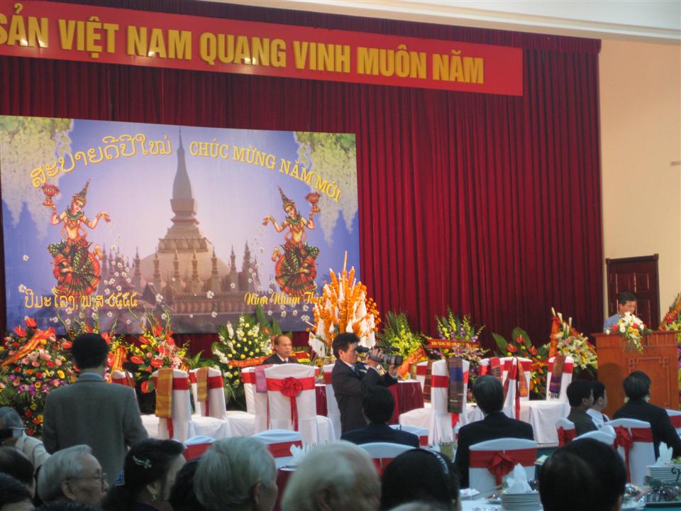 ສະຖານທູດລາວ ປະຈຳຫວຽດນາມ ຈັດຕັ້ງພິທີຕ້ອນຮັບບຸນປີໃໝ່